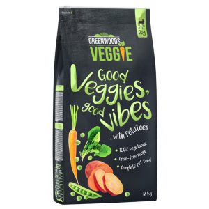12 kg bataattia, herneitä, porkkanaa ja pinaattia Greenwoods Veggie koiran kuivaruoka